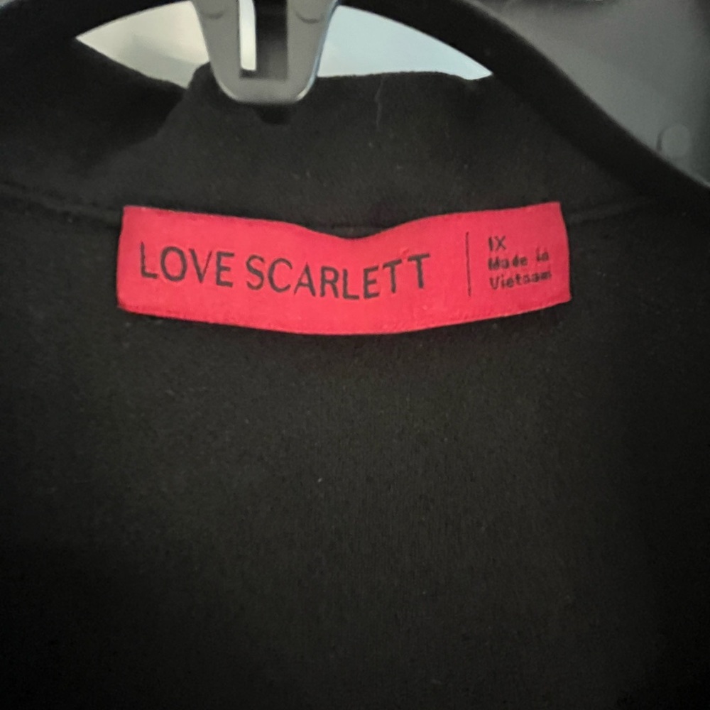 Love Scarlett Black Top